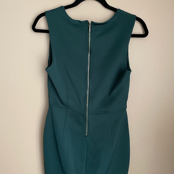 Dynamite dress - Picture 2 of 2